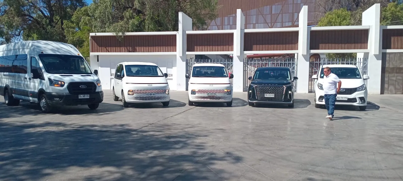 Flota de furgones de Transporte JS Ruka Pillan en Calama